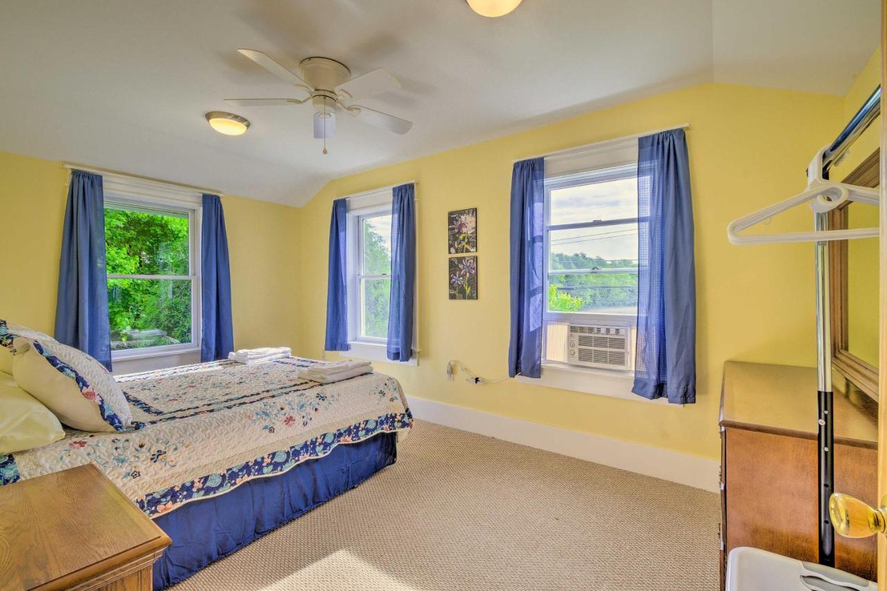 Charming Stanley Home With Yard, 7 Mi To Seneca Lake Дженива Экстерьер фото